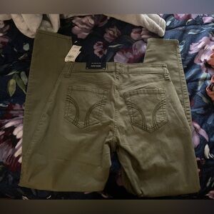 Hollister super skinny size 4R